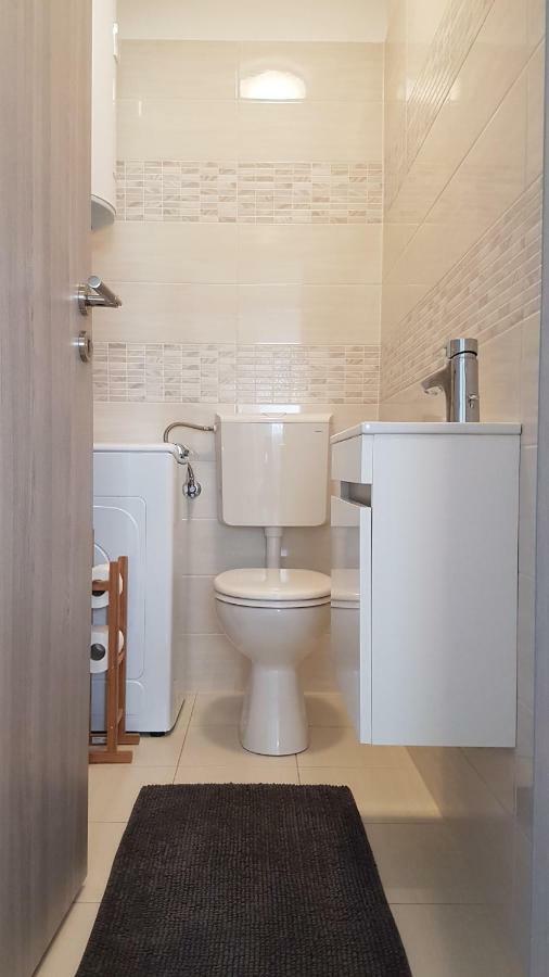 Luna Apartment Porec Esterno foto