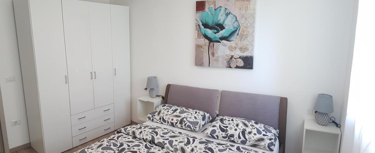 Luna Apartment Porec Esterno foto